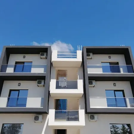 Ξενοδοχείο με διαμερίσματα Boutique Elegance 3*