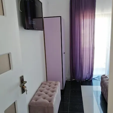 Boutique Elegance Ξενοδοχείο με διαμερίσματα 3*