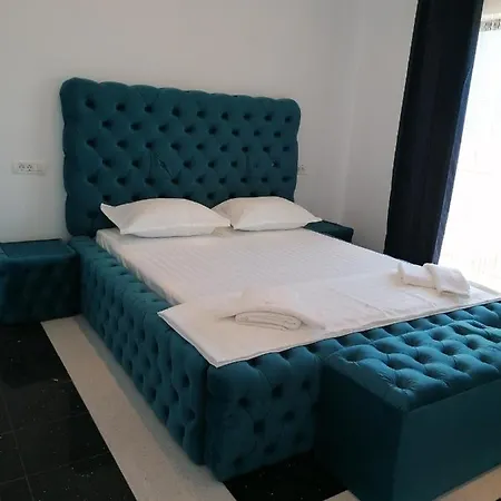 Boutique Elegance